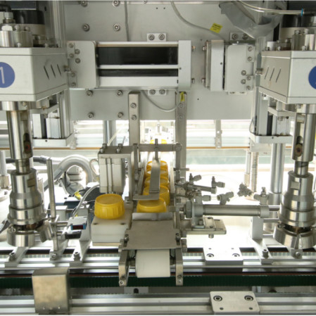 Máquina automática de tapação de cabeças duplas FXG-2E 2500BPH