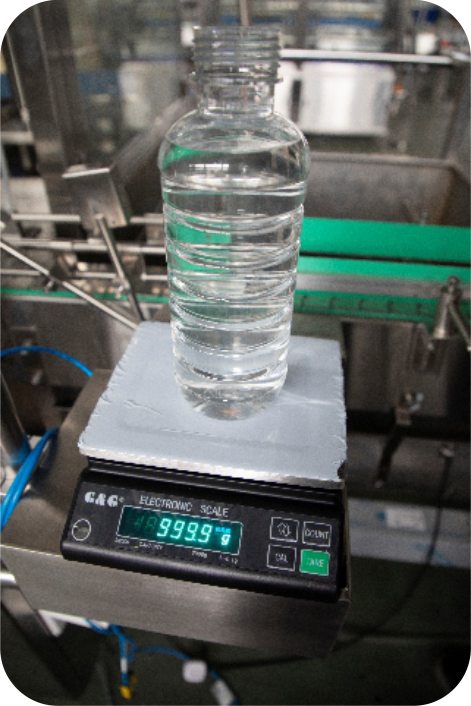 Máquina de Enchimento Microcomputadorizada Controlada por PLC com Feedback de Peso de Balança Elétrica e Estrutura em Aço Inoxidável 304